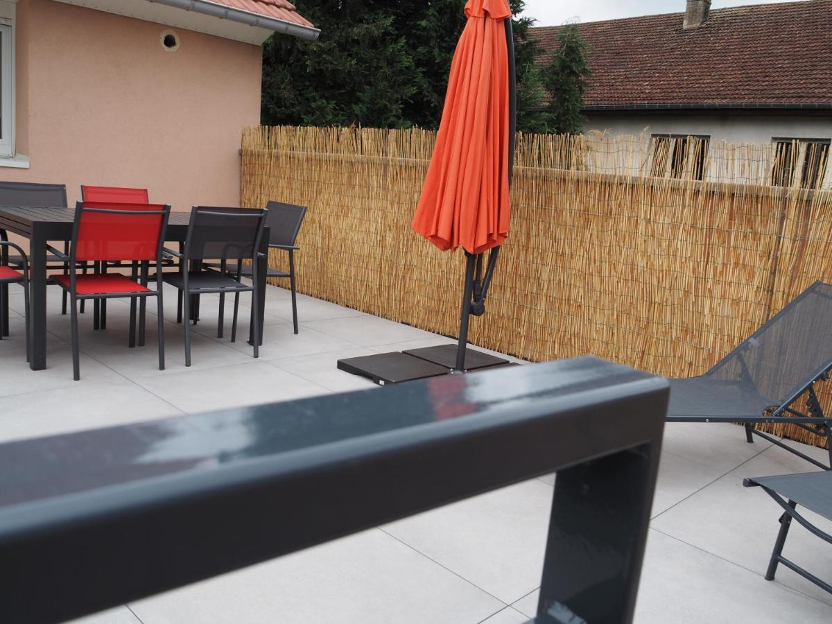 Gite Le Renouveau Avec Jacuzzi Privatif Laveline Zewnętrze zdjęcie
