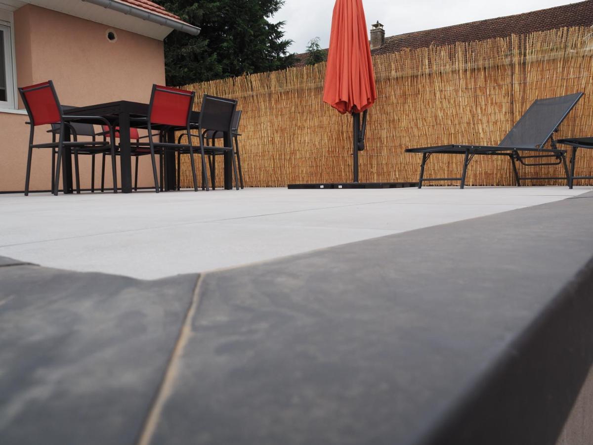 Gite Le Renouveau Avec Jacuzzi Privatif Laveline Zewnętrze zdjęcie
